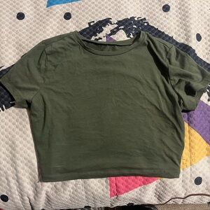 Army green cropped tee